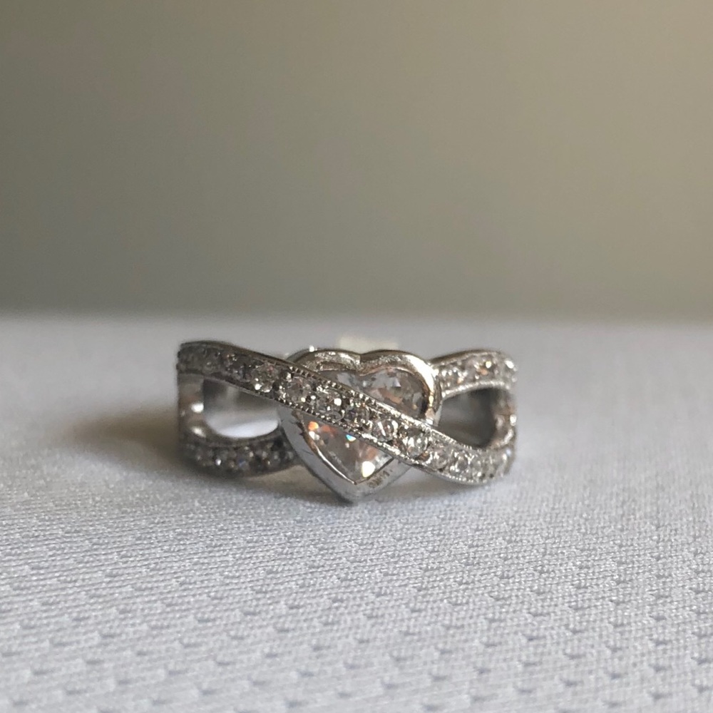 925 Sterling Silver Ring. NWT